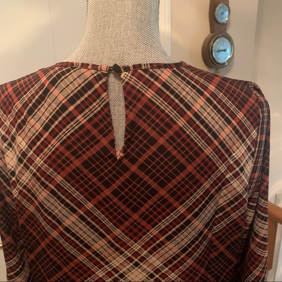 RW & CO Crew Neck Popover Blouse - NWT - Picture 5 of 8